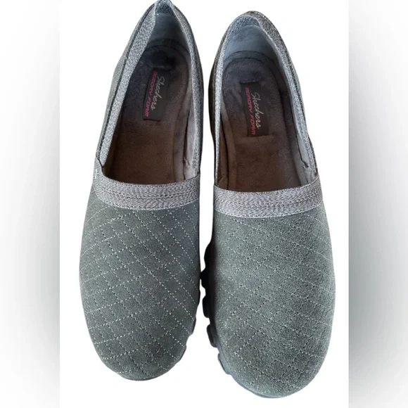 Skechers EZ Flex 2 Cuddle Up Memory Foam Slip on Shoes Size 9 faux suede EUC - Picture 3 of 13